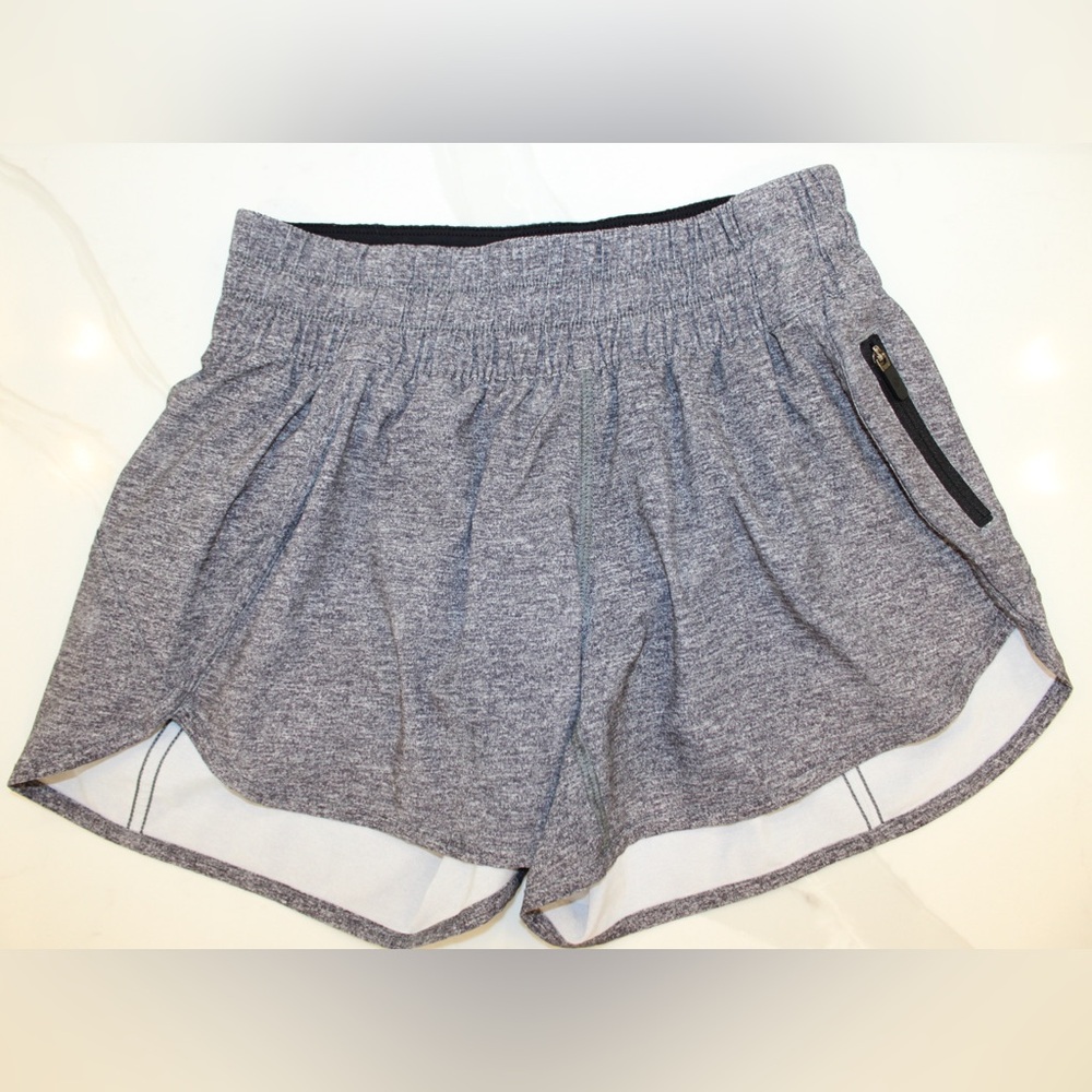 Lululemon Tracker Short Size 4